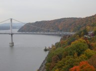 Walkway of the Hudson in the Fall
